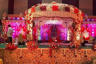 Dhrithi Flower Decorations - 5