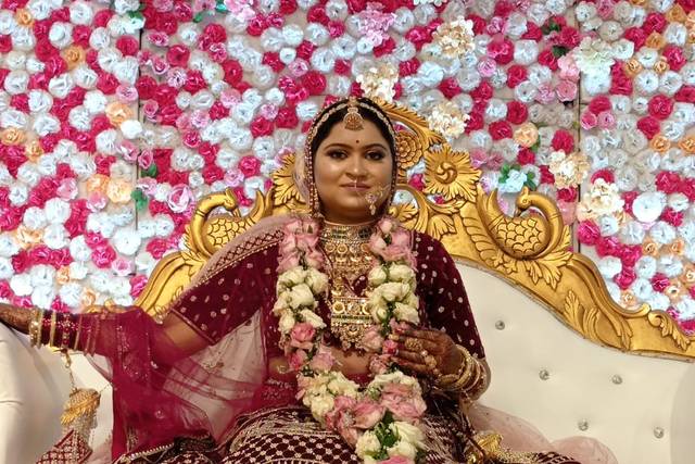 The Makeover Salon by Aanchal Bhatia 5