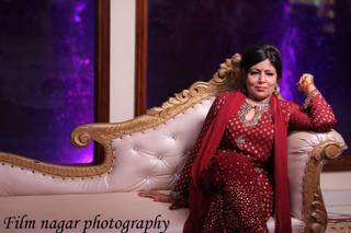 Sonam Ahuja, Vasant Kunj - 6