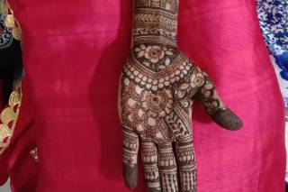 Preeti's Mehendi - 2