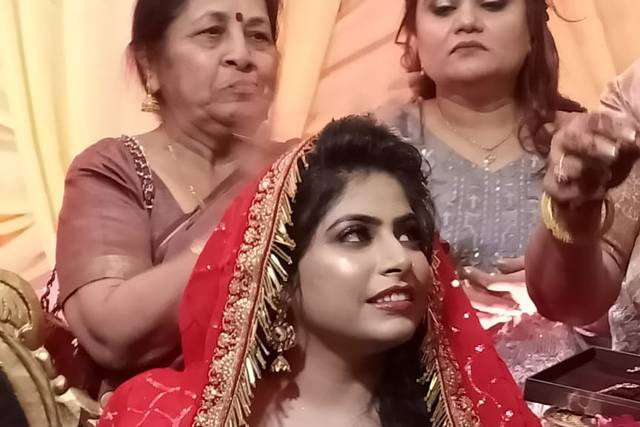 Srishti Gupta Makeup, Delhi 4