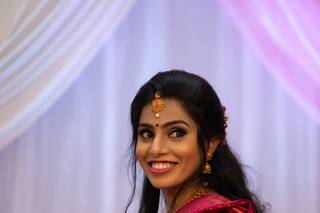 Rupal Thakkar Makeup Artist - 16