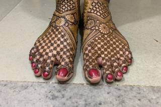 Anishree Mehendi, Mumbai - 1