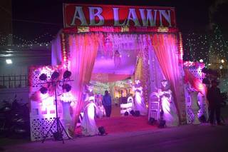 A B Lawn and Guest House - 3
