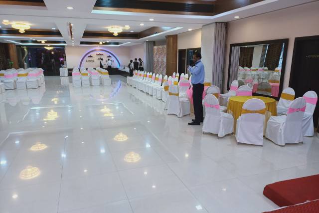 RG Banquet, Majiwade 3