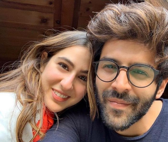 Romance Blooming Between #SarTik Har Pal As They Go On Promoting Love Aaj Kal - 1