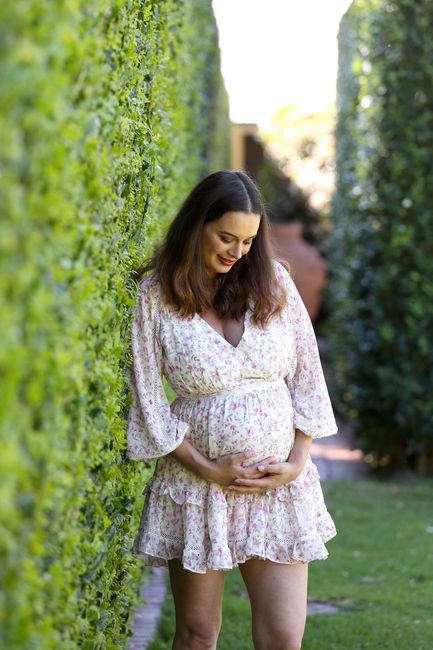 Actress Evelyn Sharma Blessed With A Baby Girl! 👶 😍 3
