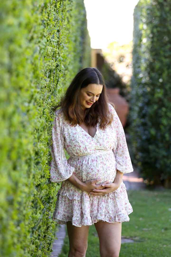 Actress Evelyn Sharma Blessed With A Baby Girl! 👶 😍 - 2