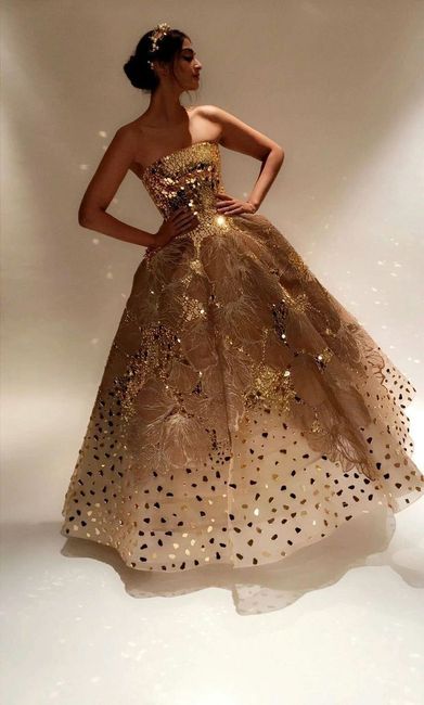 Sonam Kapoor’s golden gown is a steal 1