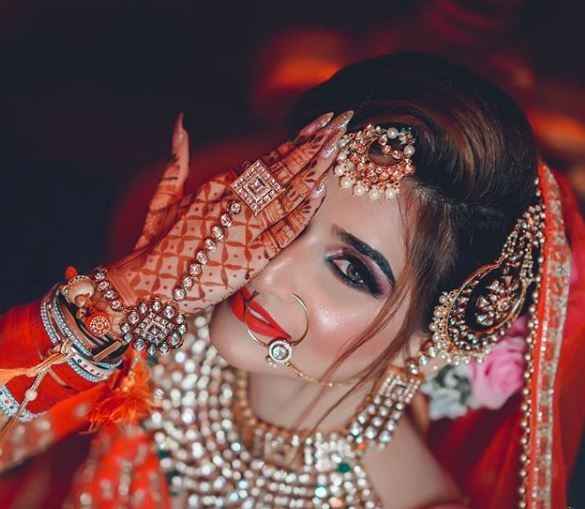 In Awe Of This Brides's Look! - 1