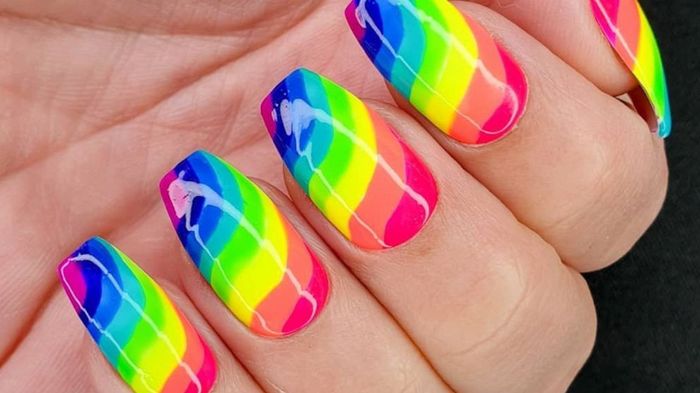 Make a rainbow with your Nails! 1