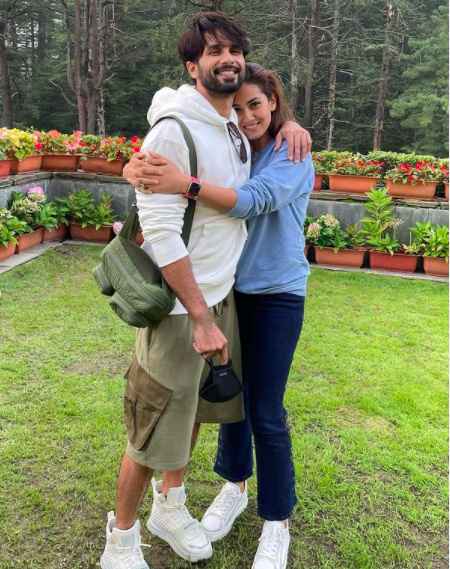 Shahid Kapoor and Mira Rajput are such adorbs! - 1
