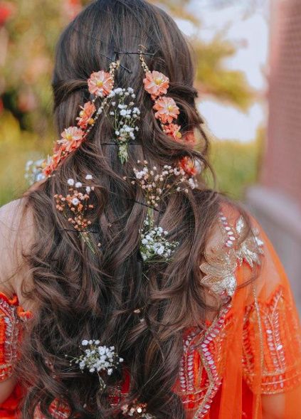 This bride is slaying with her Floral accessories! 2