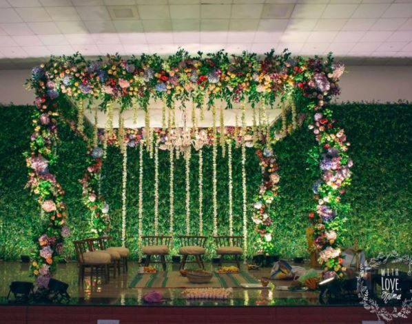 This mandap decor looks amazing! 1