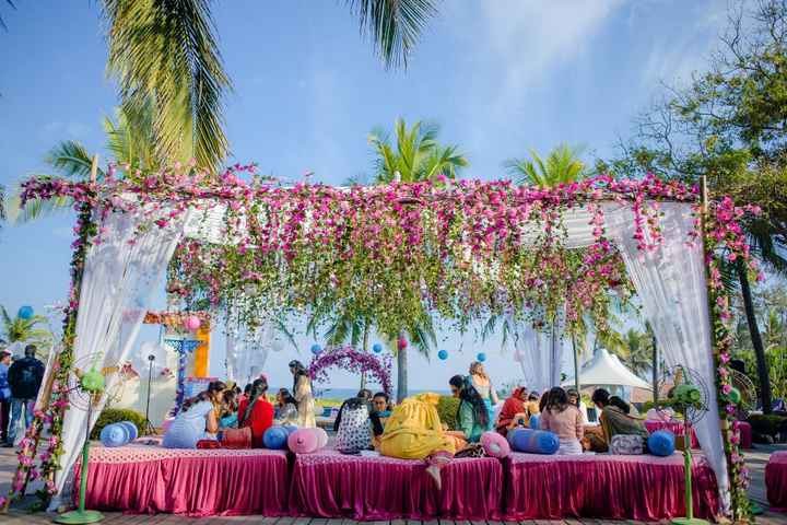 How do you like this mehndi decor? - 1