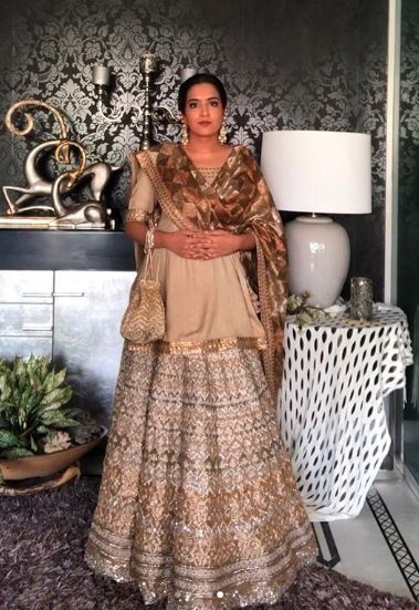 How to reuse or re-wear the bridal lehenga? 2