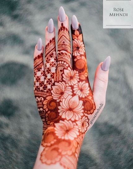 Beautiful intricate rose design mehendi 1