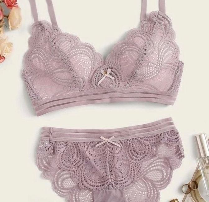 I'm looking for some nice lacy bra's options for summers guys! Help me😁 1