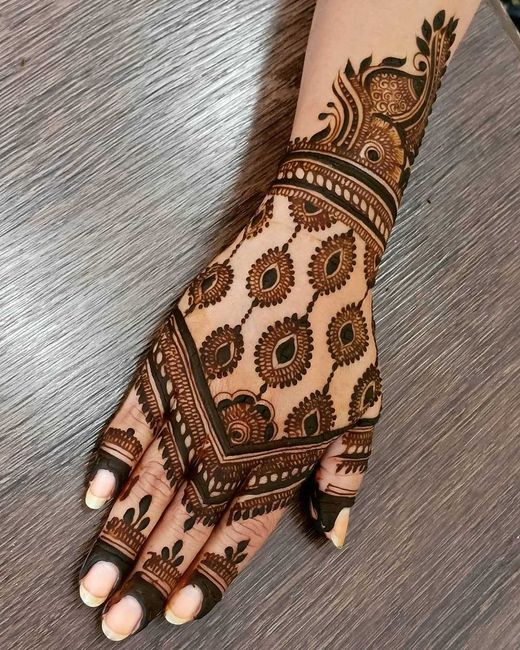 i am looking for the latest mehndi designs - 1
