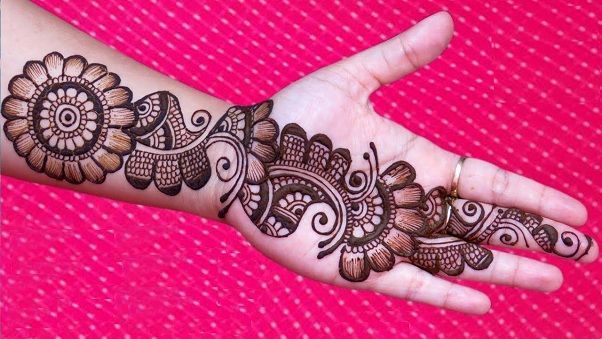 Looking for mehendi design for guests 2