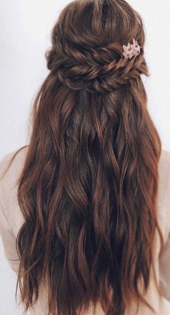 Half down hairstyle on reception? 1