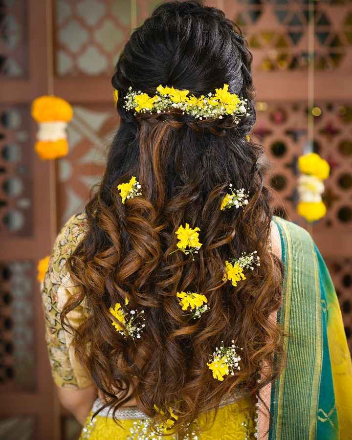 Fill in The Blanks: I am going for a _____ hairstyle on my Haldi ceremony! - 1