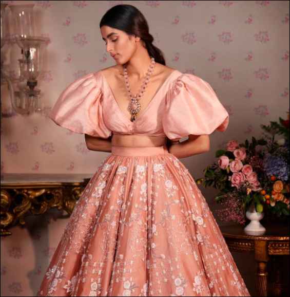 Edgy Outfits with puffy sleeves!! - 2