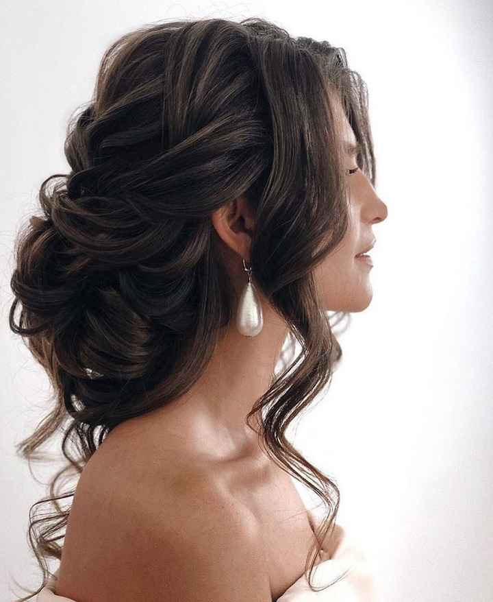 Latest Hairstyle Ideas For Cocktail Night - 1