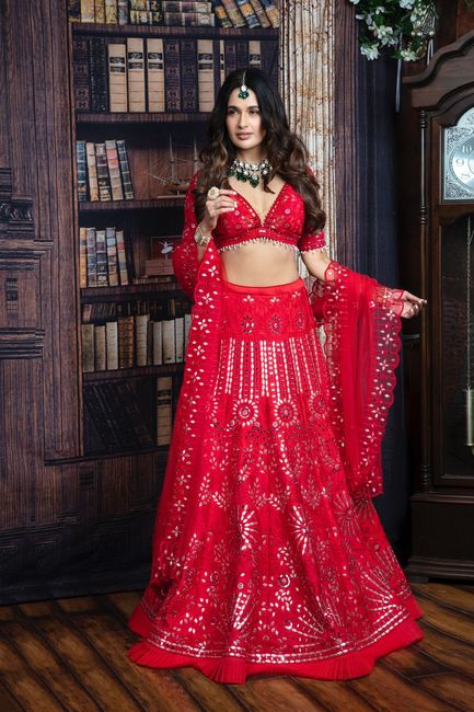 #CelebrityStyle: Yuvika Chaudhary Spotted In Red Traditional Lehenga 1