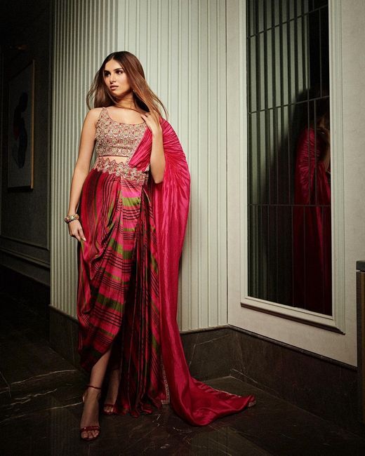 #Celebritystyle: Tara Sutaria Outshines Elegance 1