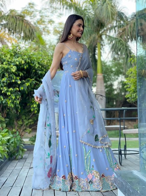 #Celebritystyle: Yuvika Chaudhary looks Mesmerizing in this Indian attire 1