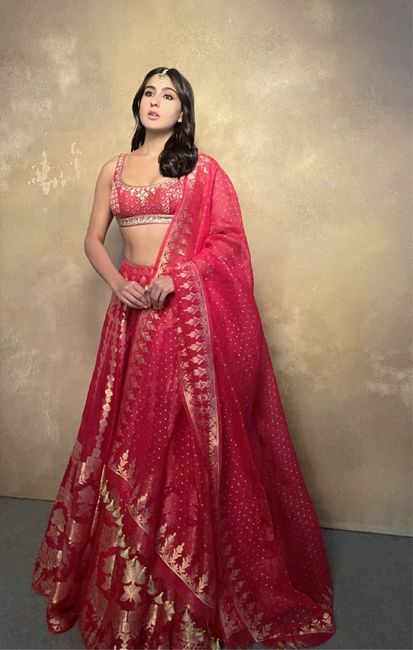 #Celebritystyle: Sara Ali Khan Spotted In striking pastel-hued Lehenga! 2