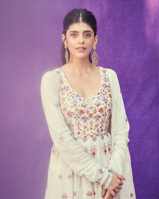 #CelebrityStyle: Sanjana Sanghi was spotted wearing the “off white Anarkali with churidar” 3