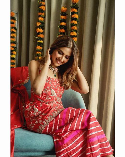 #Celebritystyle: Pranutan Bhal spotted wearing the ‘leheria Sharara Set' 2