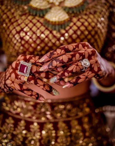 What do we love more? Mehndi Design or The Ring Design?! 😍 1