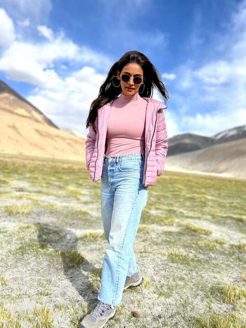 Mukti Mohan Gives Major Travel Goals With Her Latest Vacation Pics From #Leh!😍 5