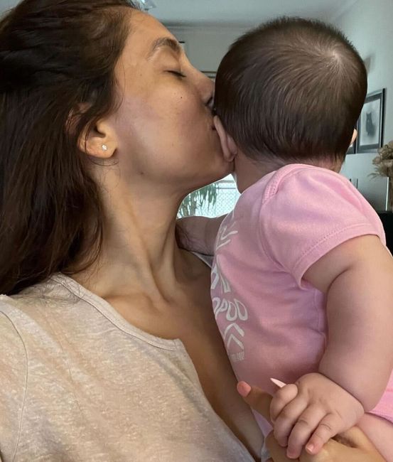 Anusha Dandekar Welcomes Baby Girl! 😍 1
