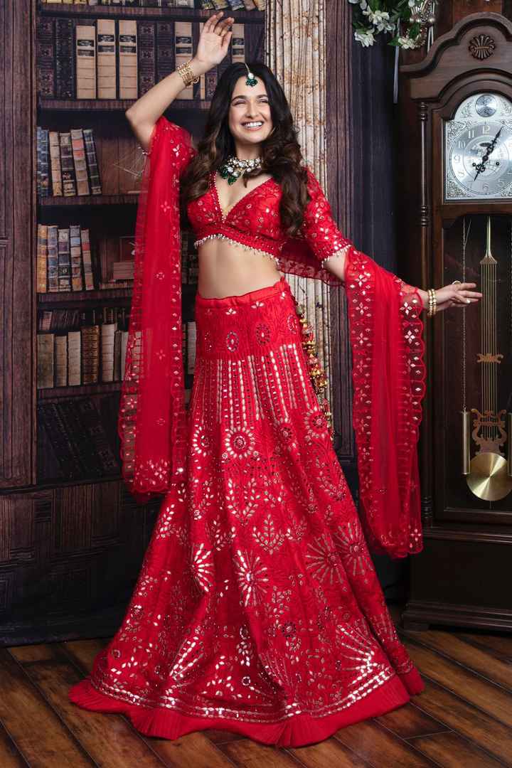 #Celebritystyle: Yuvika Chaudhary Spotted In Red Traditional Lehenga - 3