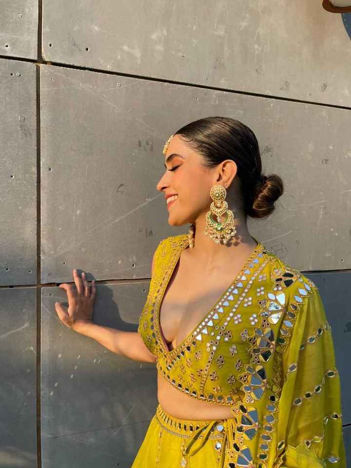 #Celebritystyle: Sanya Malhotra spotted wearing the ‘moss Green Lehenga Set’ - 2