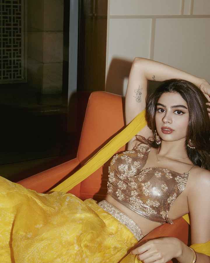 Celebritystyle: Khushi Kapoor Sparkles in Yellow Lehenga Set - 1