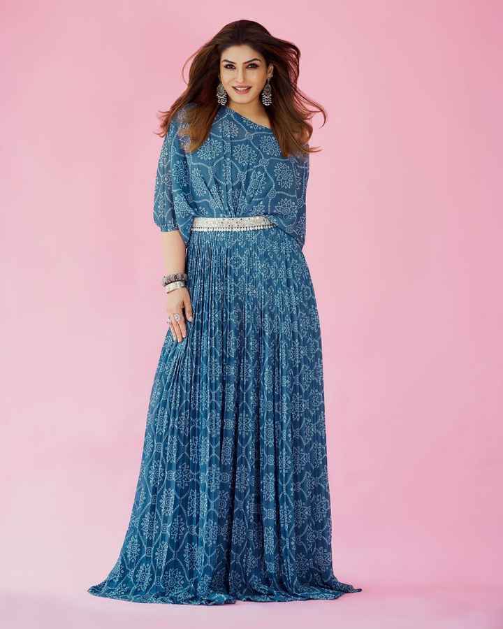 #Celebritystyle: Raveena Tandon Spotted Wearing the 'blue Cold-shoulder Mirror Work Suit Set’ 💙 - 1