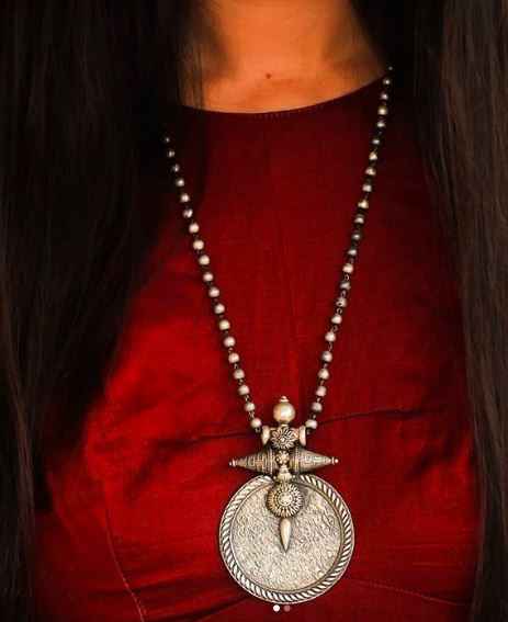 Please suggest some not so common silver jewellery neckpiece designs! - 3
