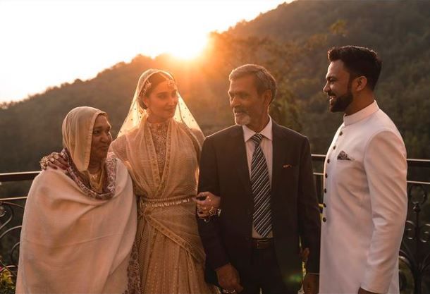 Ali Abbas Zafar Shared pictures with his newly wed! 💕 2