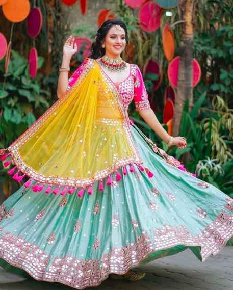 Tasselled dupatta - 1