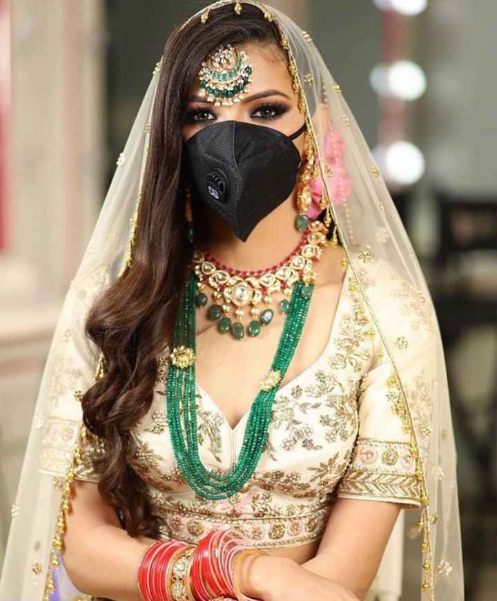 i saw a dream where i was wearing matching mask to my outfit and was taking pheras! - 1