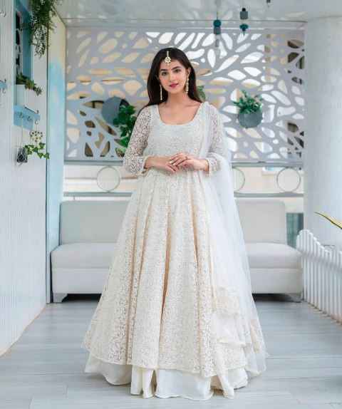 This white suit from Shauryasandhya has my heart💕💕 - 1