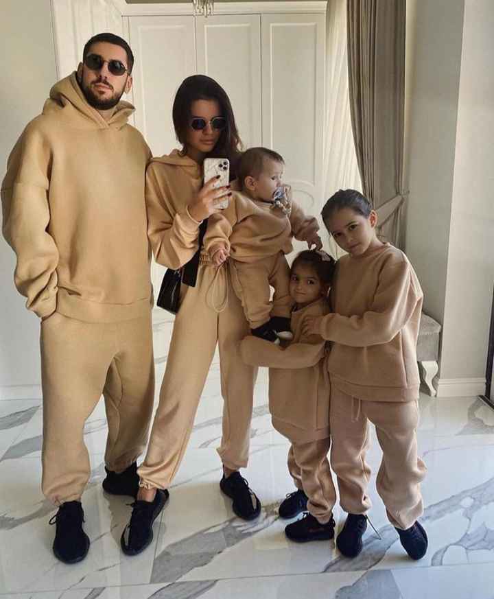 This is what we call real #familygoals - 1