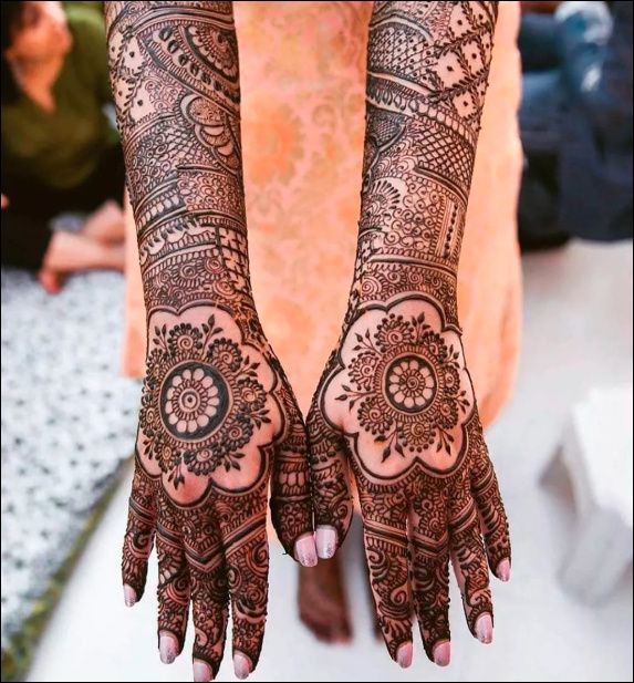 Any bride-to-be who is crazy for mandala designs, this is the one for you! 1