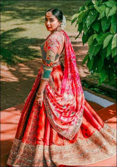 Uh oh, i am in love with this multi-hued lehenga! - 3