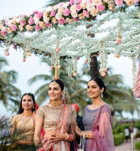 Manushi Chillar is slaying as a Bridemaid and we can't keep calm. 2
